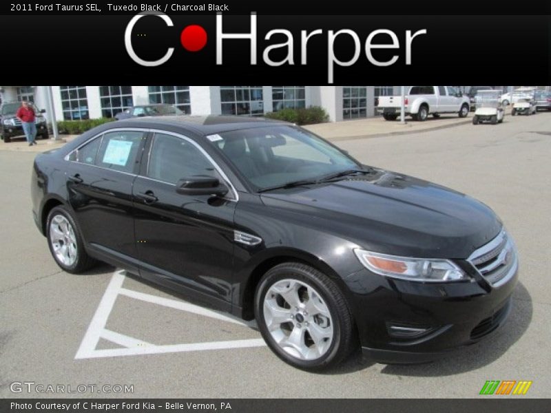 Tuxedo Black / Charcoal Black 2011 Ford Taurus SEL