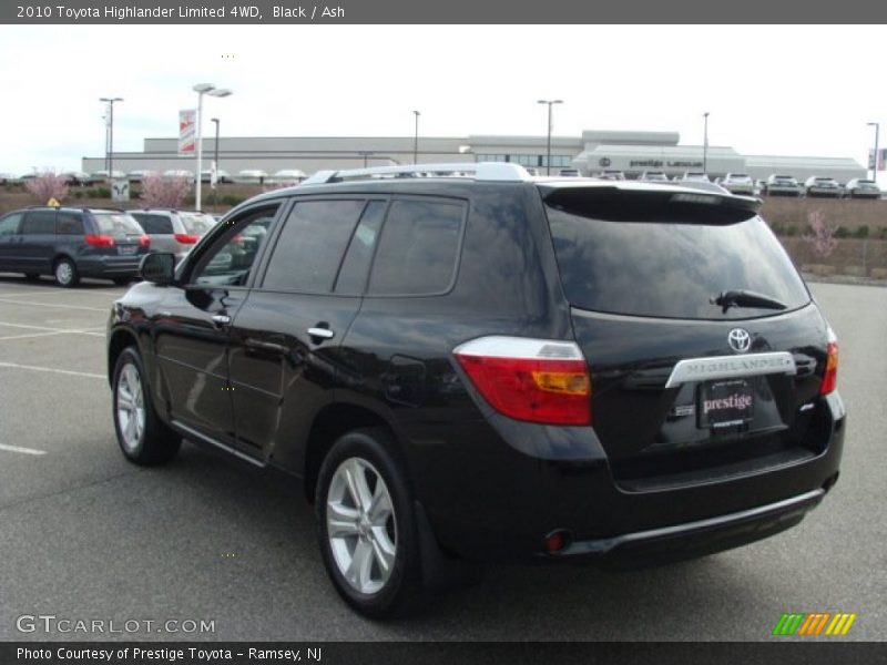 Black / Ash 2010 Toyota Highlander Limited 4WD