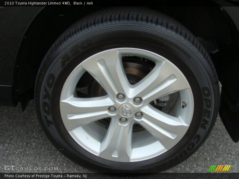 Black / Ash 2010 Toyota Highlander Limited 4WD