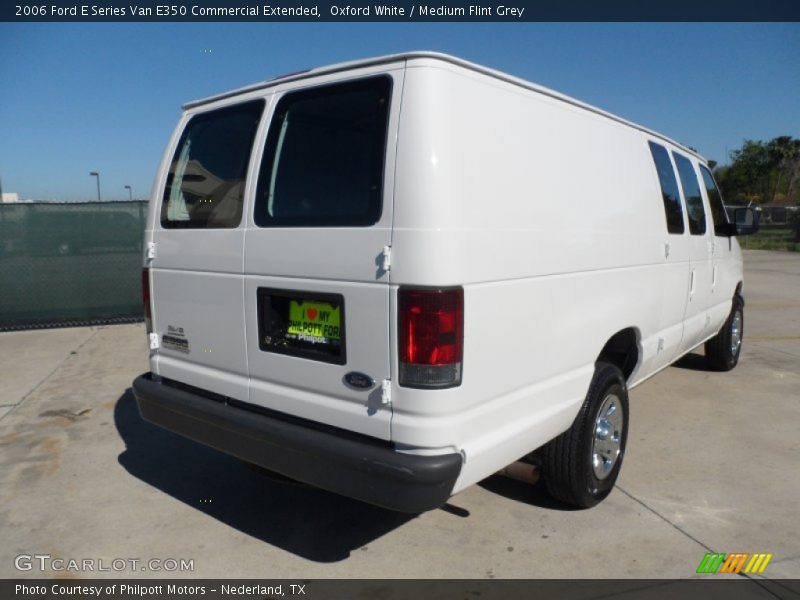 Oxford White / Medium Flint Grey 2006 Ford E Series Van E350 Commercial Extended