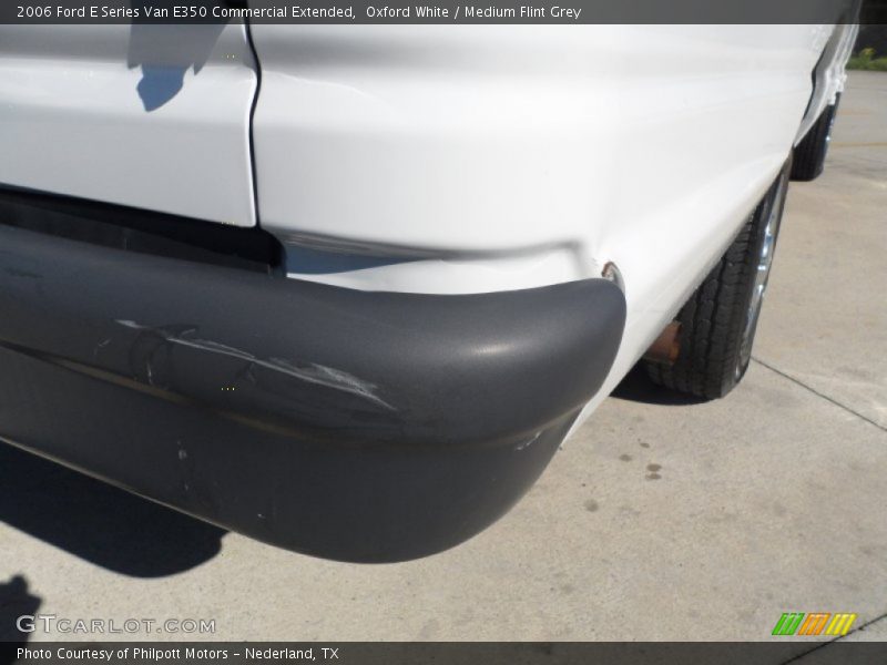 Oxford White / Medium Flint Grey 2006 Ford E Series Van E350 Commercial Extended