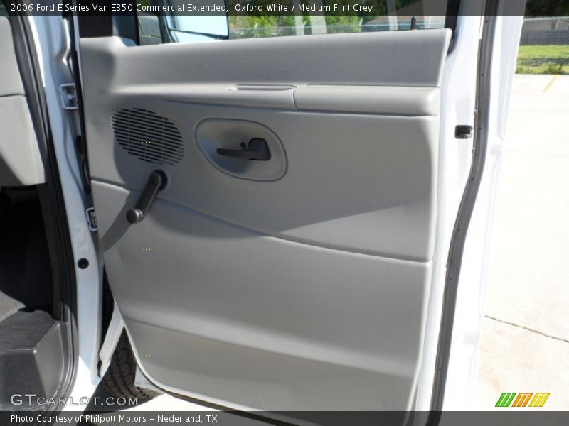 Oxford White / Medium Flint Grey 2006 Ford E Series Van E350 Commercial Extended