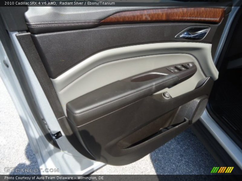 Radiant Silver / Ebony/Titanium 2010 Cadillac SRX 4 V6 AWD