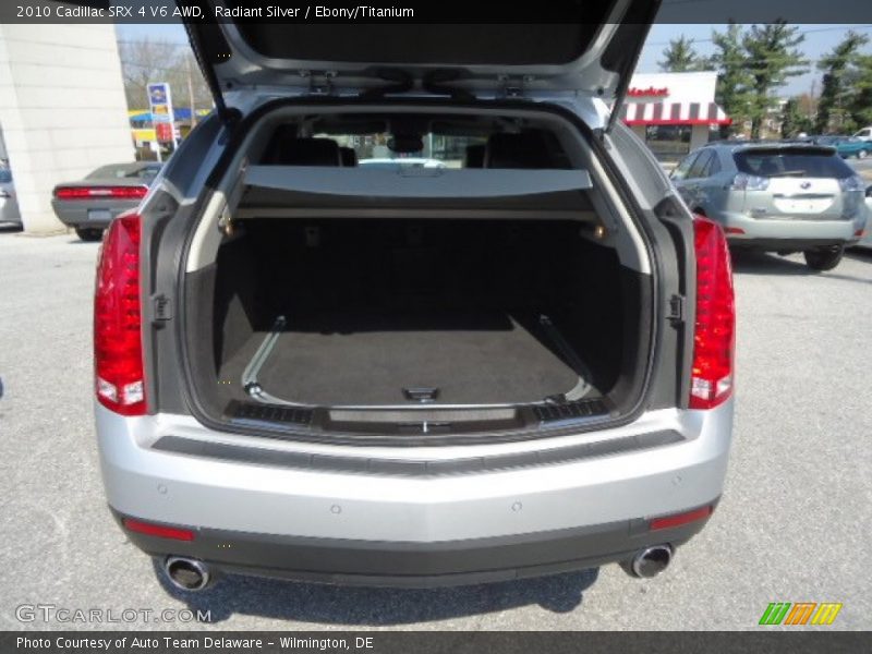 Radiant Silver / Ebony/Titanium 2010 Cadillac SRX 4 V6 AWD