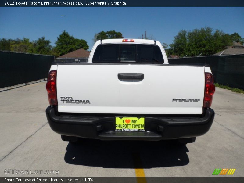 Super White / Graphite 2012 Toyota Tacoma Prerunner Access cab