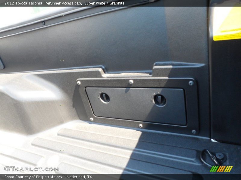 Super White / Graphite 2012 Toyota Tacoma Prerunner Access cab