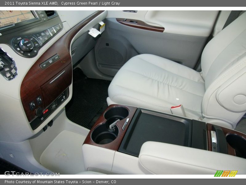 Cypress Green Pearl / Light Gray 2011 Toyota Sienna XLE AWD