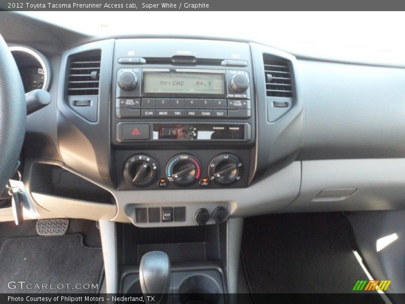 Super White / Graphite 2012 Toyota Tacoma Prerunner Access cab