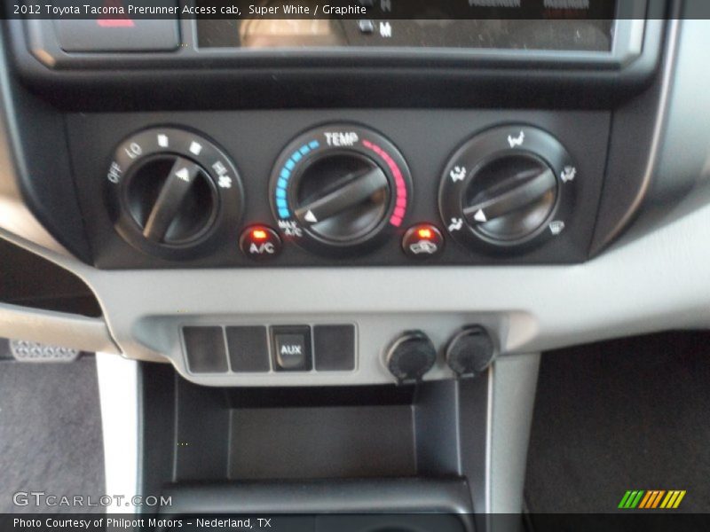 Super White / Graphite 2012 Toyota Tacoma Prerunner Access cab