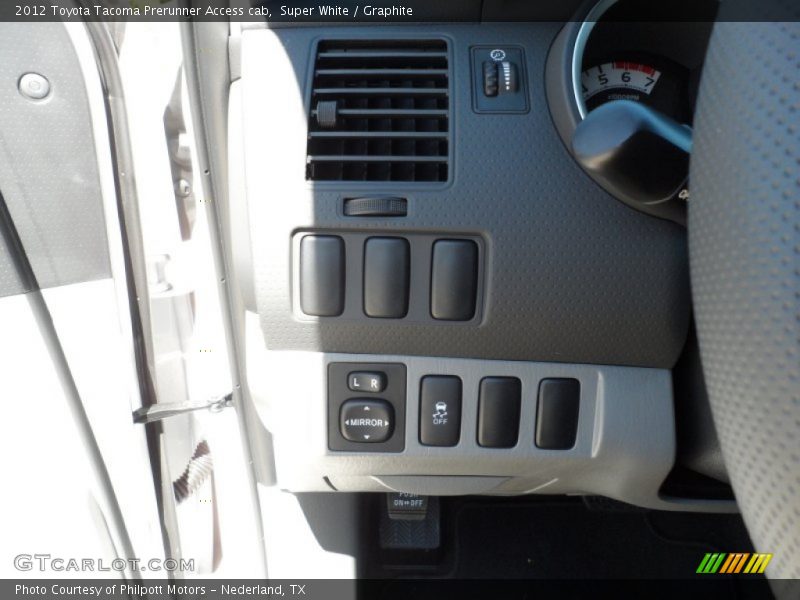 Super White / Graphite 2012 Toyota Tacoma Prerunner Access cab