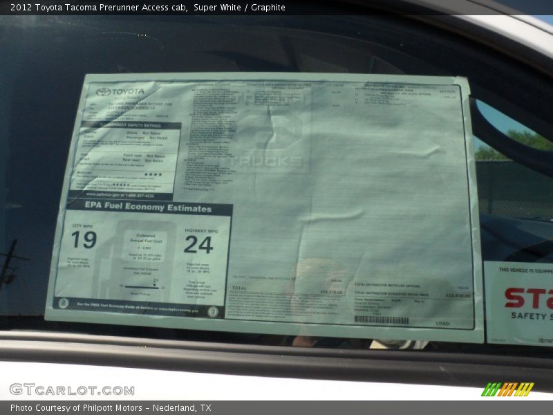 Super White / Graphite 2012 Toyota Tacoma Prerunner Access cab