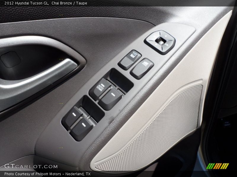 Chai Bronze / Taupe 2012 Hyundai Tucson GL