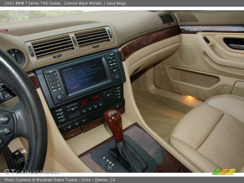 Cosmos Black Metallic / Sand Beige 2001 BMW 7 Series 740i Sedan