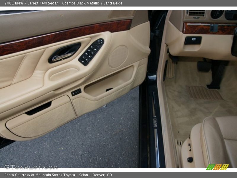 Cosmos Black Metallic / Sand Beige 2001 BMW 7 Series 740i Sedan