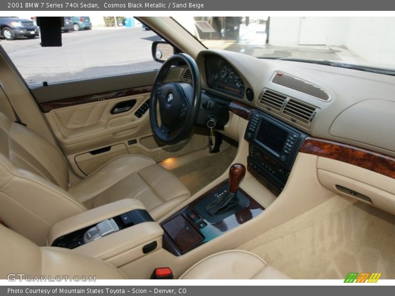 Cosmos Black Metallic / Sand Beige 2001 BMW 7 Series 740i Sedan