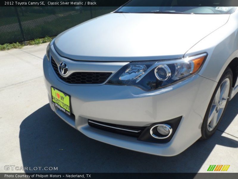 Classic Silver Metallic / Black 2012 Toyota Camry SE
