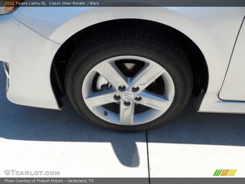 Classic Silver Metallic / Black 2012 Toyota Camry SE