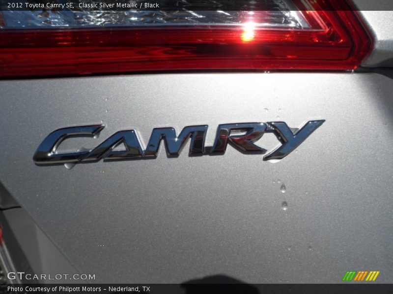 Classic Silver Metallic / Black 2012 Toyota Camry SE