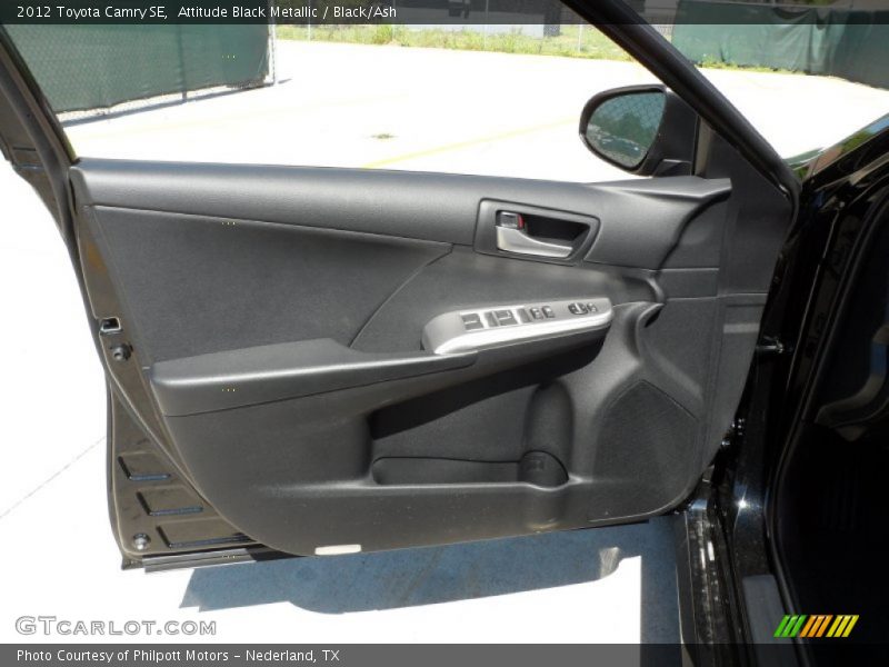Attitude Black Metallic / Black/Ash 2012 Toyota Camry SE
