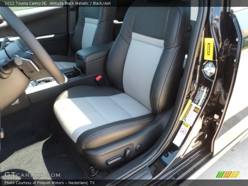 Attitude Black Metallic / Black/Ash 2012 Toyota Camry SE