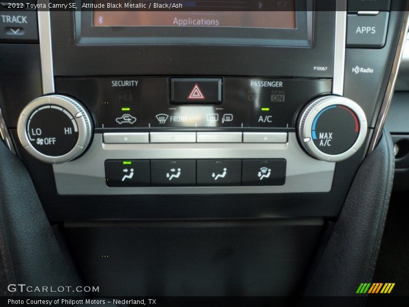 Attitude Black Metallic / Black/Ash 2012 Toyota Camry SE