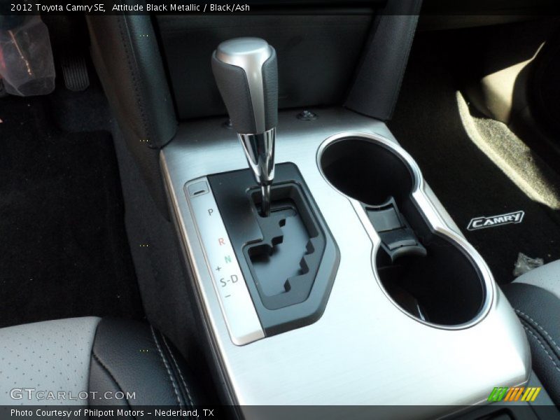 Attitude Black Metallic / Black/Ash 2012 Toyota Camry SE