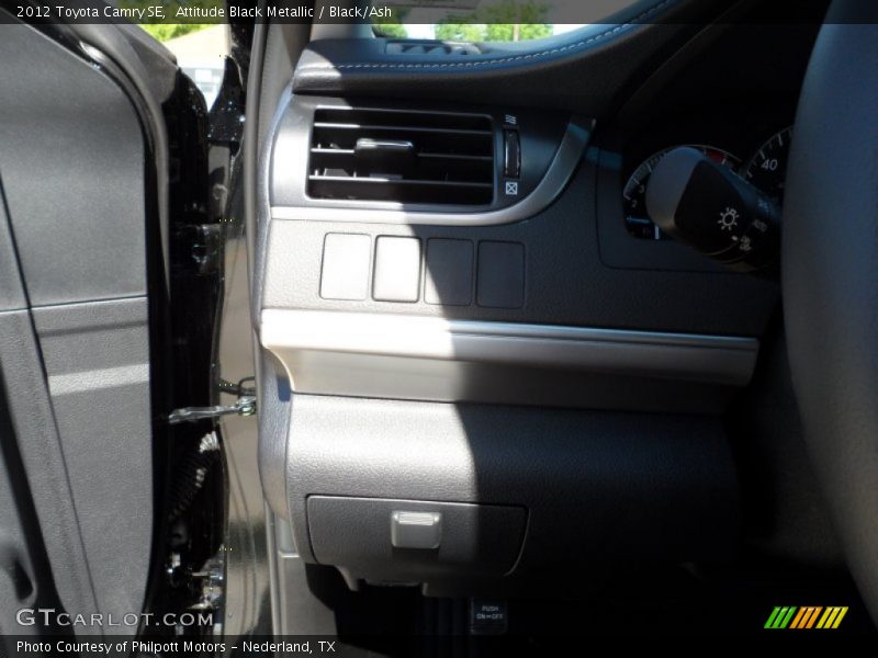 Attitude Black Metallic / Black/Ash 2012 Toyota Camry SE