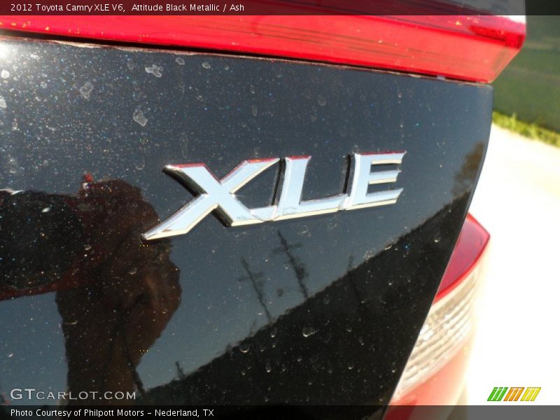 Attitude Black Metallic / Ash 2012 Toyota Camry XLE V6