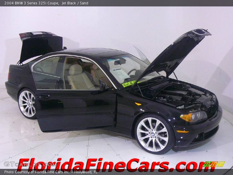 Jet Black / Sand 2004 BMW 3 Series 325i Coupe