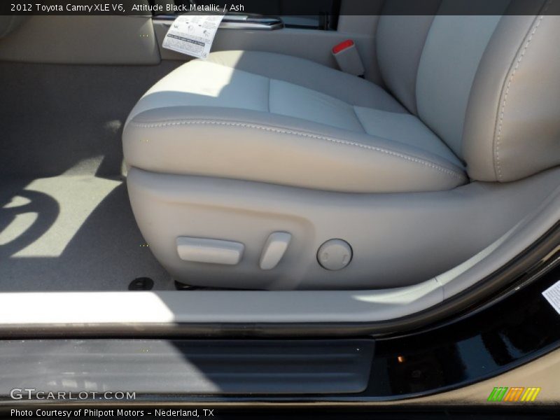 Attitude Black Metallic / Ash 2012 Toyota Camry XLE V6
