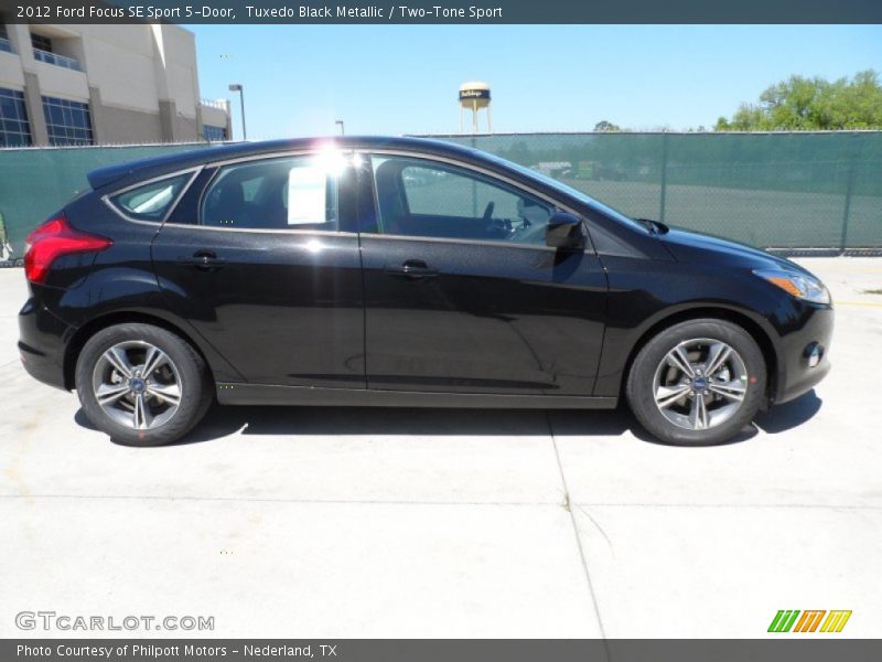  2012 Focus SE Sport 5-Door Tuxedo Black Metallic