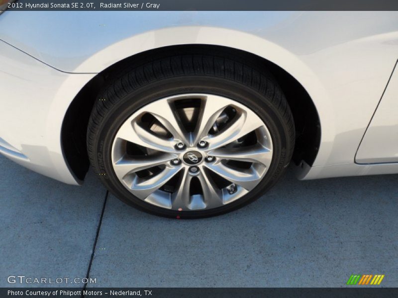 Radiant Silver / Gray 2012 Hyundai Sonata SE 2.0T