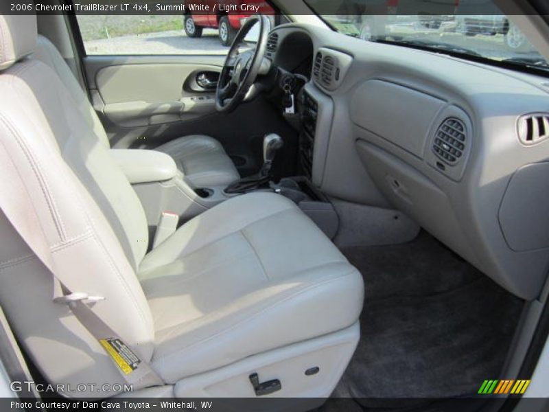 Summit White / Light Gray 2006 Chevrolet TrailBlazer LT 4x4