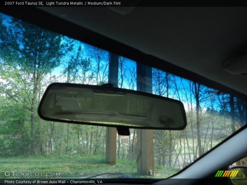 Light Tundra Metallic / Medium/Dark Flint 2007 Ford Taurus SE