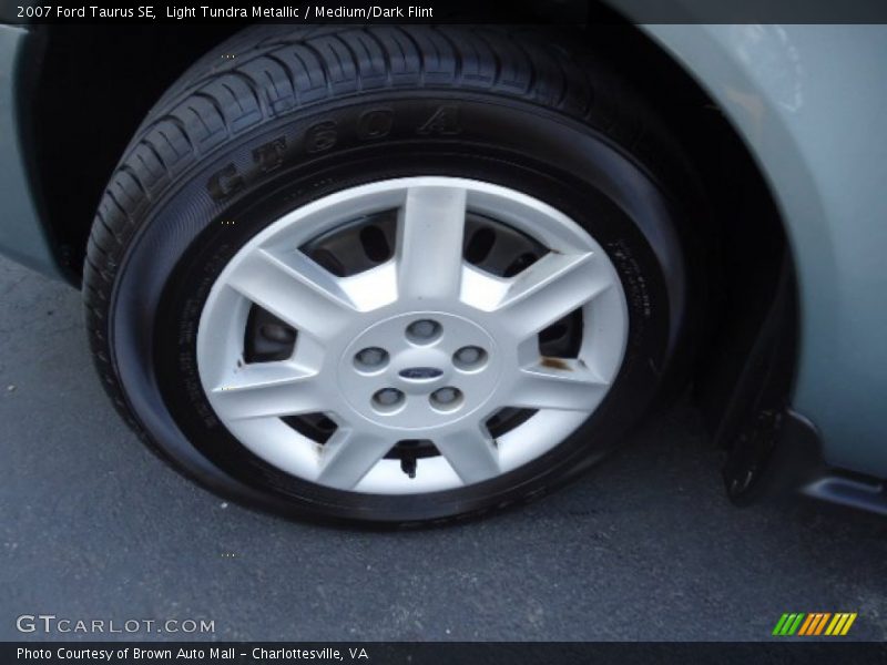 Light Tundra Metallic / Medium/Dark Flint 2007 Ford Taurus SE