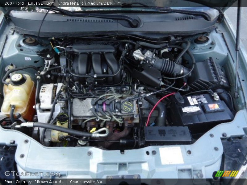 Light Tundra Metallic / Medium/Dark Flint 2007 Ford Taurus SE
