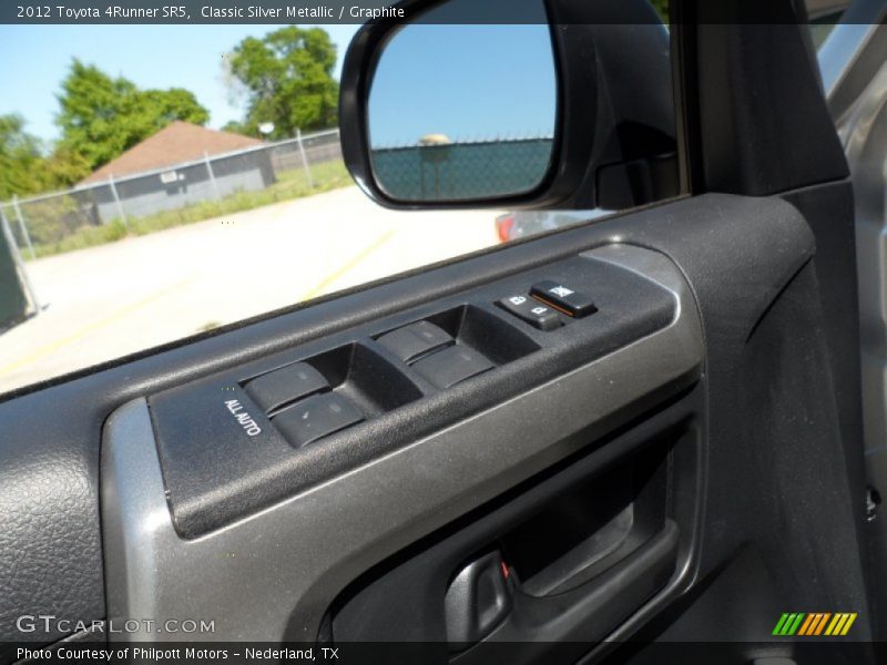 Classic Silver Metallic / Graphite 2012 Toyota 4Runner SR5