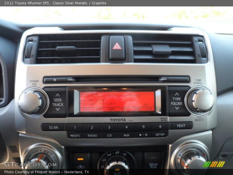 Classic Silver Metallic / Graphite 2012 Toyota 4Runner SR5