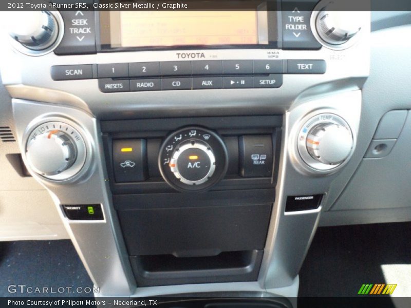 Classic Silver Metallic / Graphite 2012 Toyota 4Runner SR5