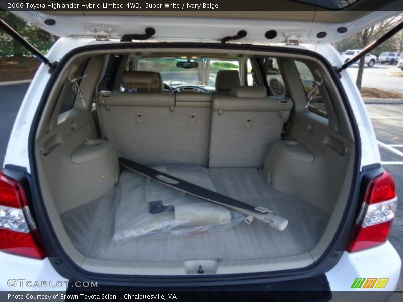 Super White / Ivory Beige 2006 Toyota Highlander Hybrid Limited 4WD