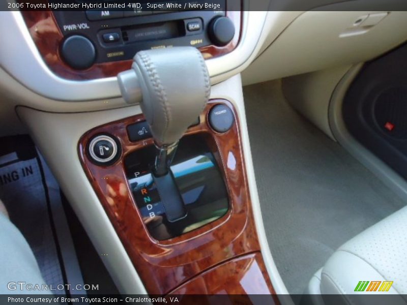 Super White / Ivory Beige 2006 Toyota Highlander Hybrid Limited 4WD