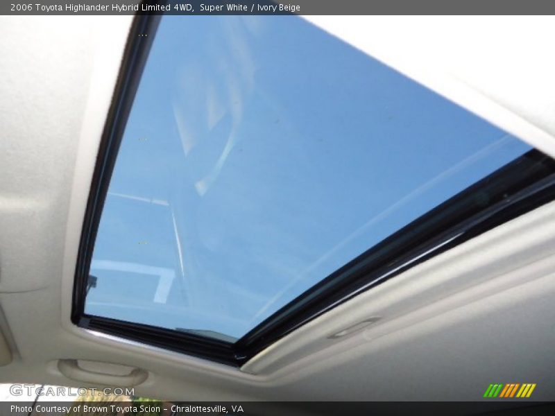 Super White / Ivory Beige 2006 Toyota Highlander Hybrid Limited 4WD