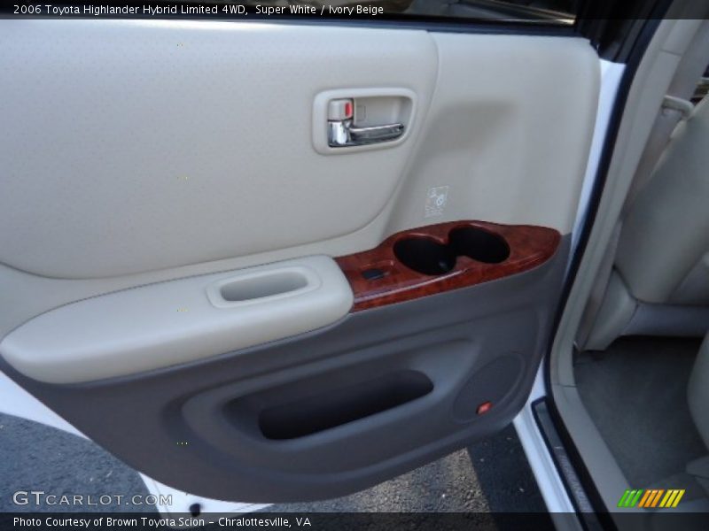 Super White / Ivory Beige 2006 Toyota Highlander Hybrid Limited 4WD