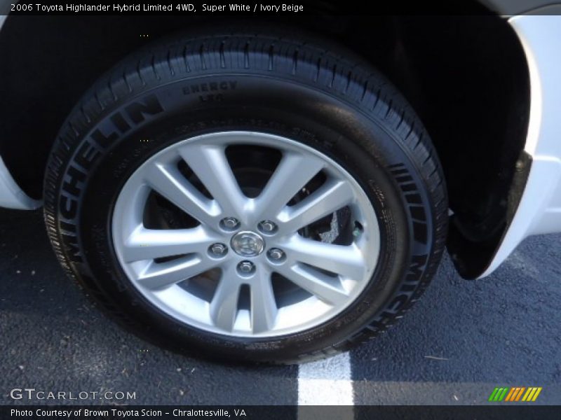 Super White / Ivory Beige 2006 Toyota Highlander Hybrid Limited 4WD