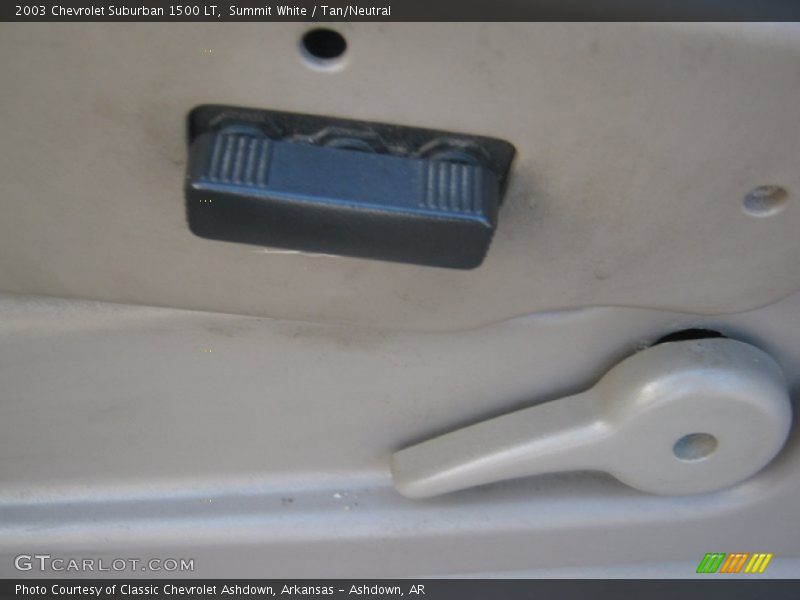 Summit White / Tan/Neutral 2003 Chevrolet Suburban 1500 LT