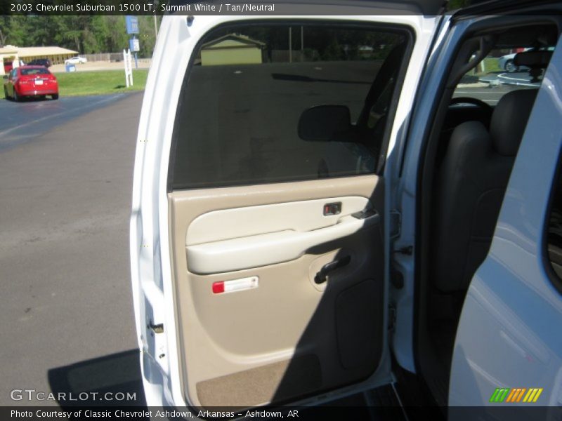 Summit White / Tan/Neutral 2003 Chevrolet Suburban 1500 LT