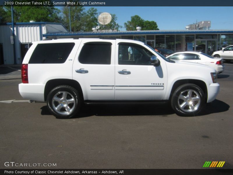 Summit White / Light Cashmere 2009 Chevrolet Tahoe LTZ
