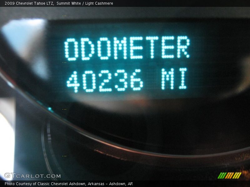Summit White / Light Cashmere 2009 Chevrolet Tahoe LTZ
