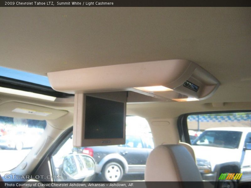 Summit White / Light Cashmere 2009 Chevrolet Tahoe LTZ
