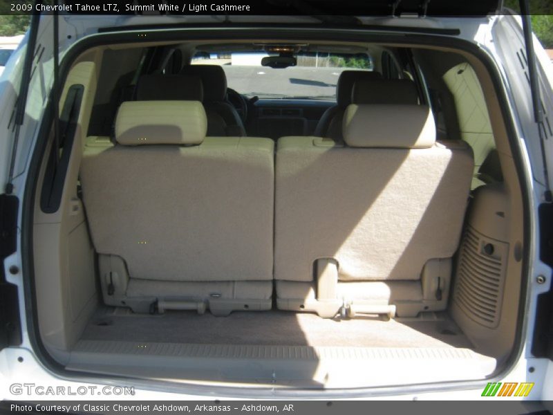 Summit White / Light Cashmere 2009 Chevrolet Tahoe LTZ